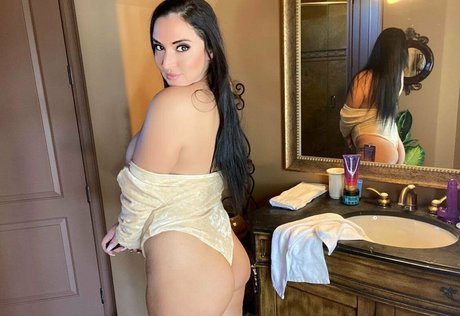 アジア人痴女OnlyFans アートヌード アーカイブ