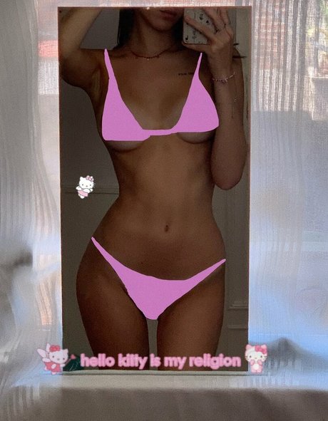 ariadnarz 美しいポルノスター 写真