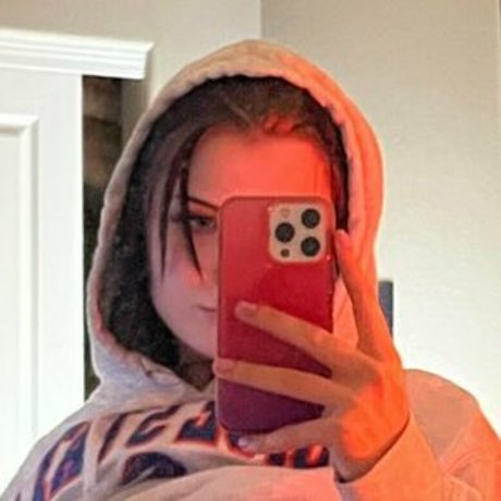 faeluxxx ポルノスター 独占 画像