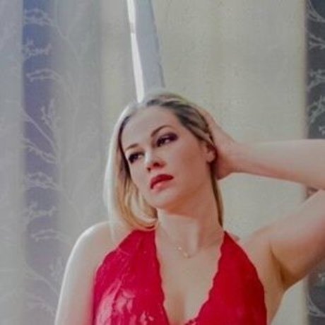 Nikki Baker ポルノモデル 画像