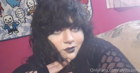 amy insanity アダルトスター 画像