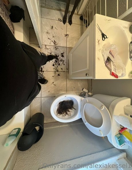 alexiakessel1 セクシーなスター 画像