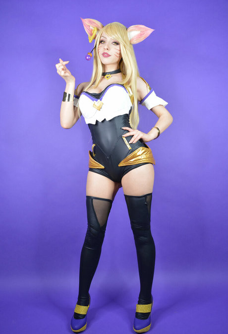 Aoy Queen ヌード女優 写真