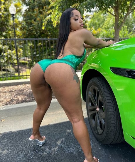 変態エボニーOnlyFans 素敵 写真