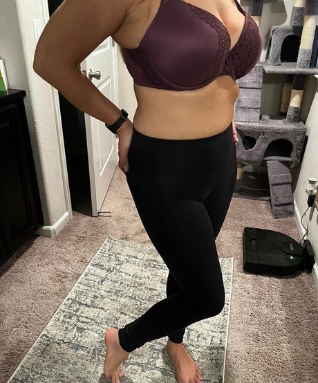 リップスオンリーファンズ 美しいポルノ 写真