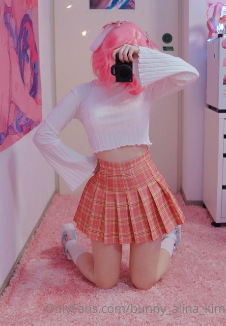 フィンドムオンリーファンズ 美しい裸 写真