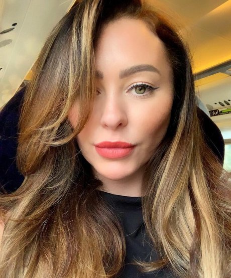 Natasha Hamilton ヌード女優 ギャラリー