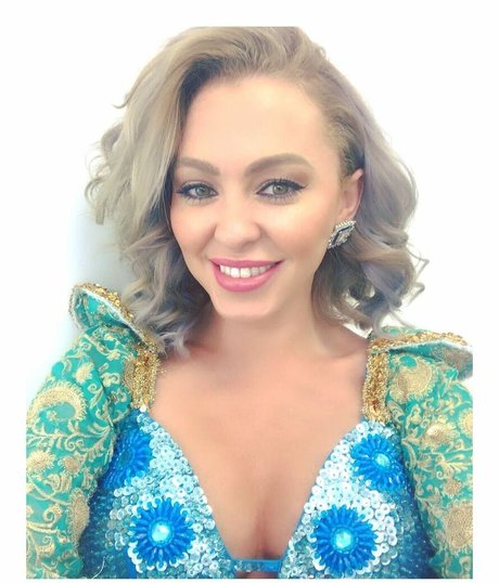 Natasha Hamilton ポルノスター パーフェクト 画像