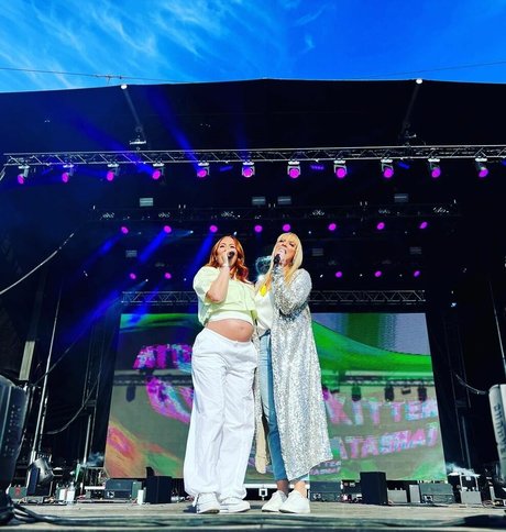 Natasha Hamilton ポルノスター 写真