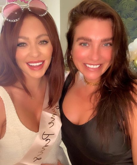 Natasha Hamilton ポルノスター 画像