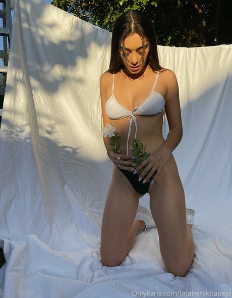 イタリア人熟女OnlyFans エロチック 画像