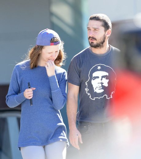 Mia Goth エロティックなスター アーカイブ