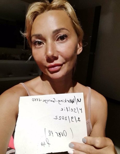 Mommy Di ポルノスター ホット 画像