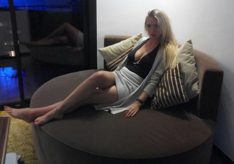 日焼けしたOnlyFans セクシー 画像