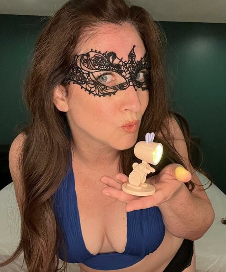 ブルネットの教師OnlyFans 無料 画像