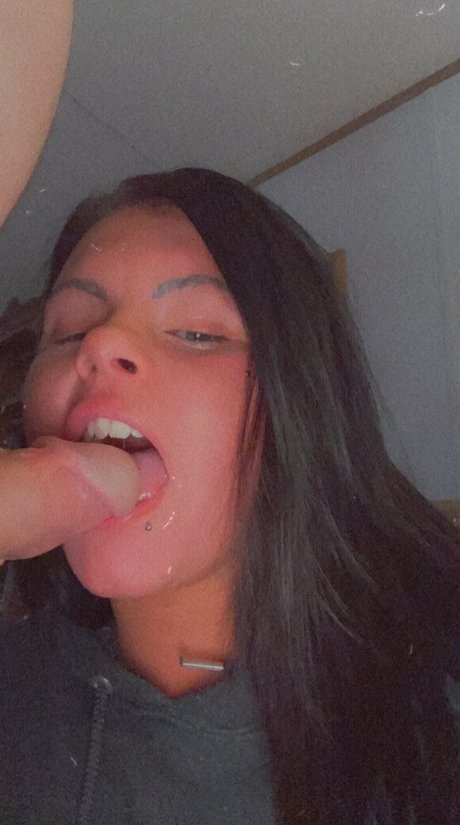 katiee0102 ポルノスター 写真