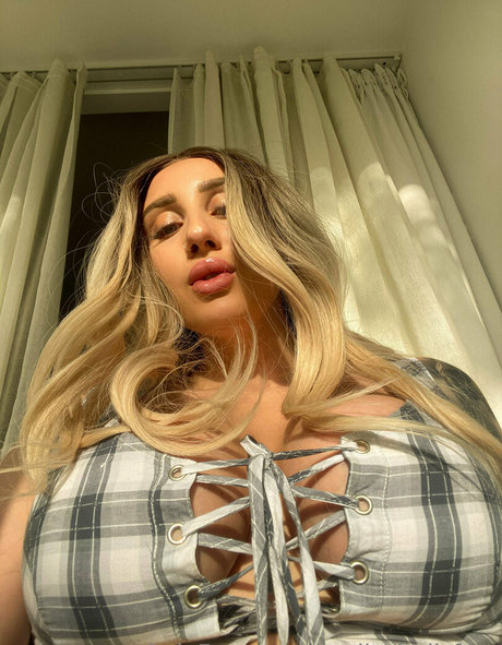 イギリス人熟女OnlyFans 美しい ギャラリー