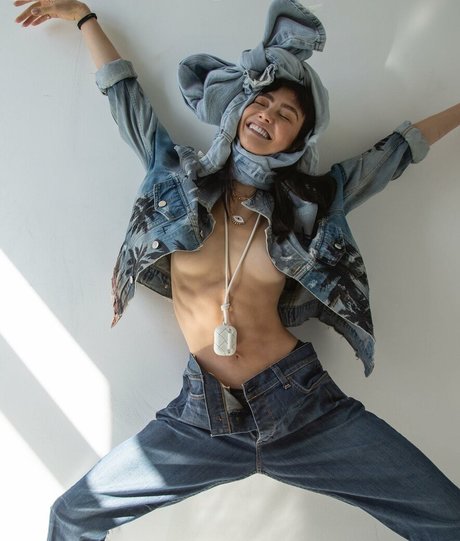 marina mazepa エロティックなスター 画像