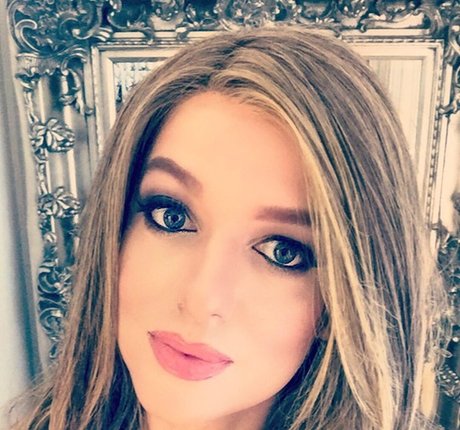 LucyWhiteUK セックスポルノスター ギャラリー