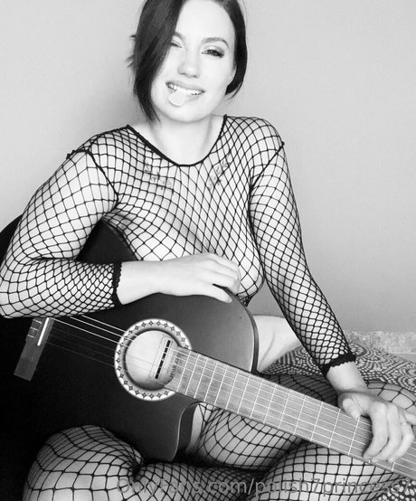 黒人フェムボーイOnlyFans セクシーxxx 写真