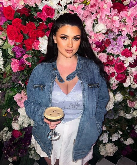 ティーンシーメールOnlyFans 無料セックス 写真