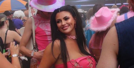 手袋onlyfans トップ 画像