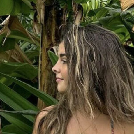 Emmy Bucher ポルノスター 裸 画像