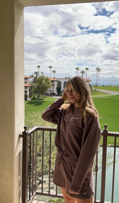 大学のOnlyFans 無料セクシー ギャラリー