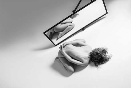 おばあちゃんの巨乳OnlyFans アートポルノ ギャラリー