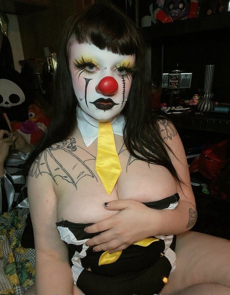 69フェラチオOnlyFans アートヌード 写真