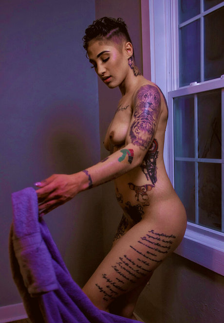 ティーンソロOnlyFans 無料xxx ギャラリー