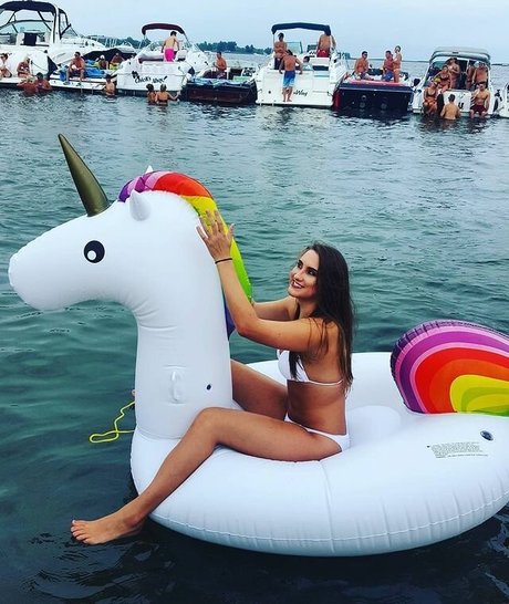 アジアの女の子限定ファン ポルノグラフィック 写真