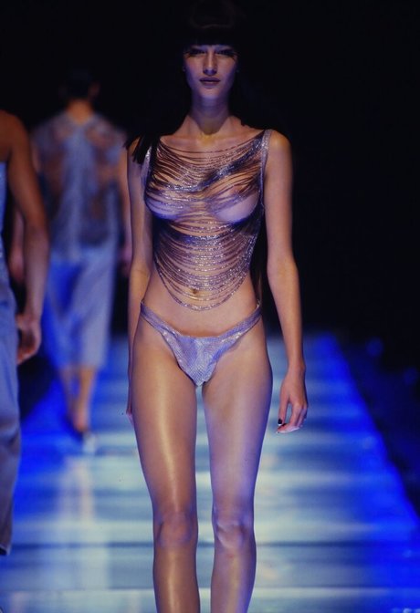 成熟した異人種間OnlyFans アートヌード ギャラリー