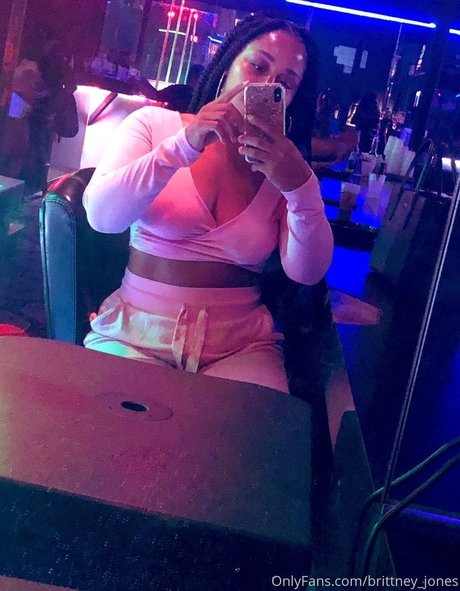 Brittney jones ポルノスター ヌード 写真