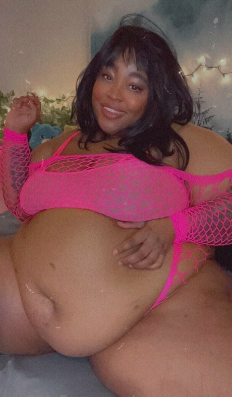 イギリス人熟女OnlyFans 可愛い 写真