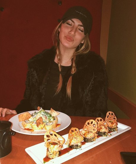 Megan Aisoff かわいいモデル アーカイブ