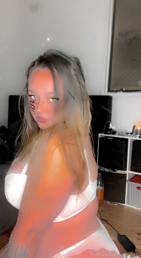 raebabe11 美しい女優 写真