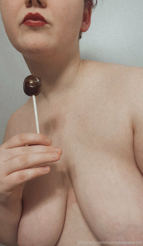 hunnybeesarecool 独占ポルノスター 画像