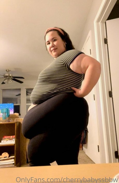 cherrybabyssbbw ヌードモデル 画像