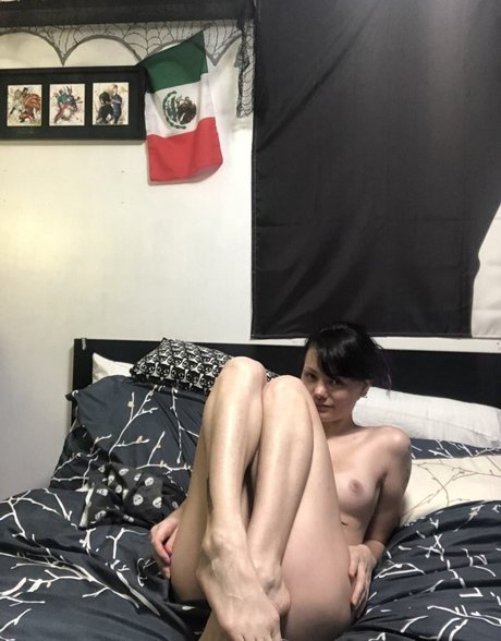 Skyla Rayne ホットスター 画像