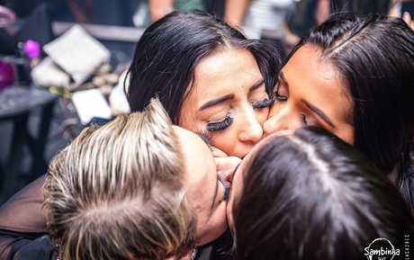 寝取られ異人種間OnlyFans アートヌード 写真