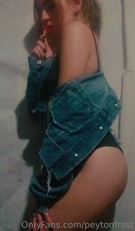 peytonfrost エロティックなポルノスター 写真