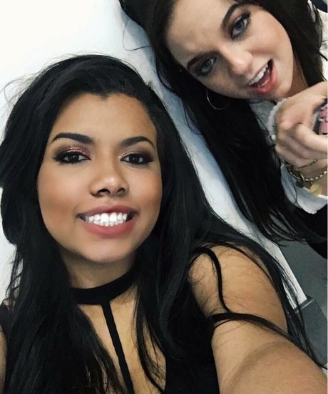 サマートランスオンリーファンズ アダルト 画像