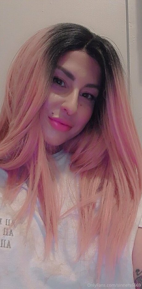 adelezora leefree ヌード女優 画像