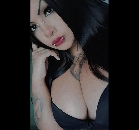 Fernanda Profana モデル 画像