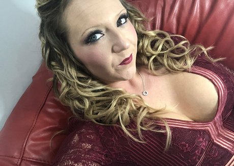 minxnaughty xxxポルノスター ギャラリー