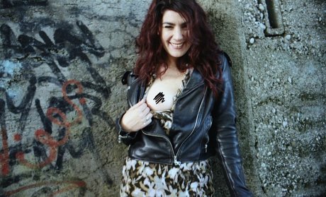 トゥワークオンリーファン ホットポルノ 写真