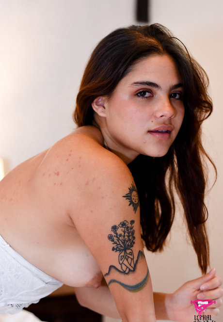 巨乳とお尻のOnlyFans 美しい 画像