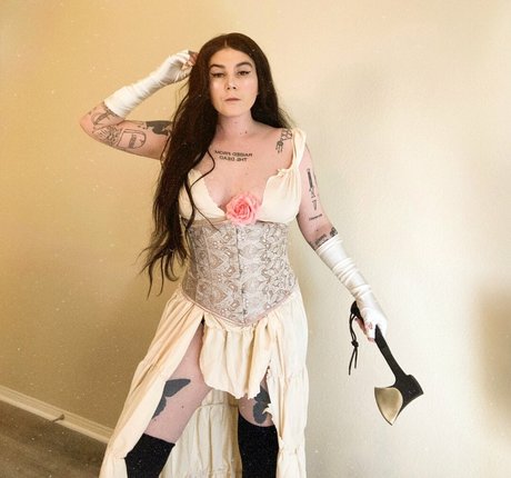 Ready To Glare アートモデル 画像