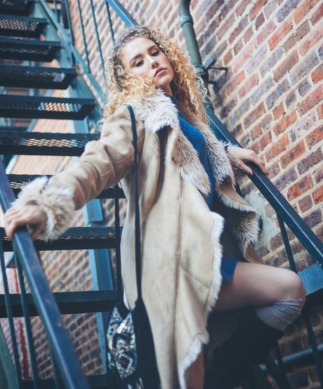 Kendall Ripetta ポルノスター ホット 写真